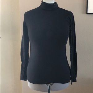 So black turtleneck lg